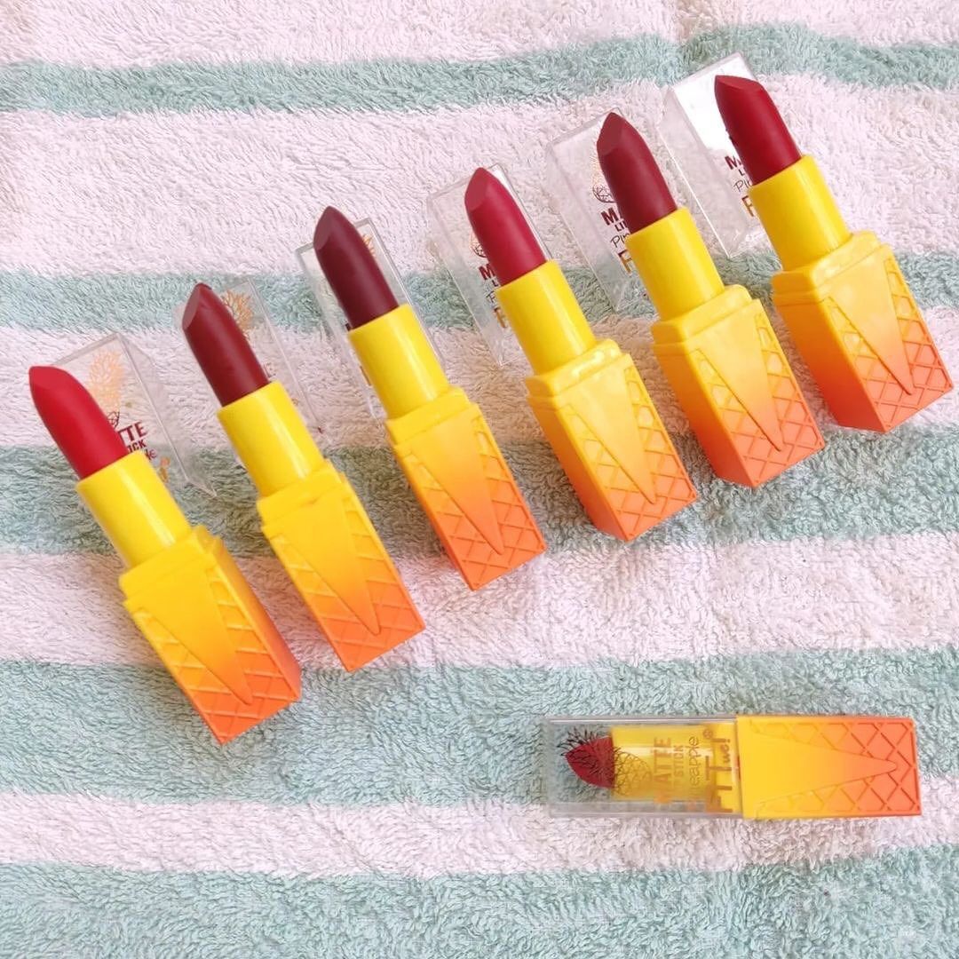 Elevate Your Look with Our 6pcs Matte Color Dark Shades Lipstick Set - Image 2